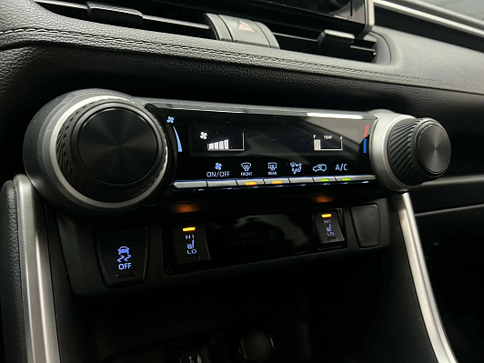 Toyota RAV4 Стандарт, 2020 года, пробег 110000 км