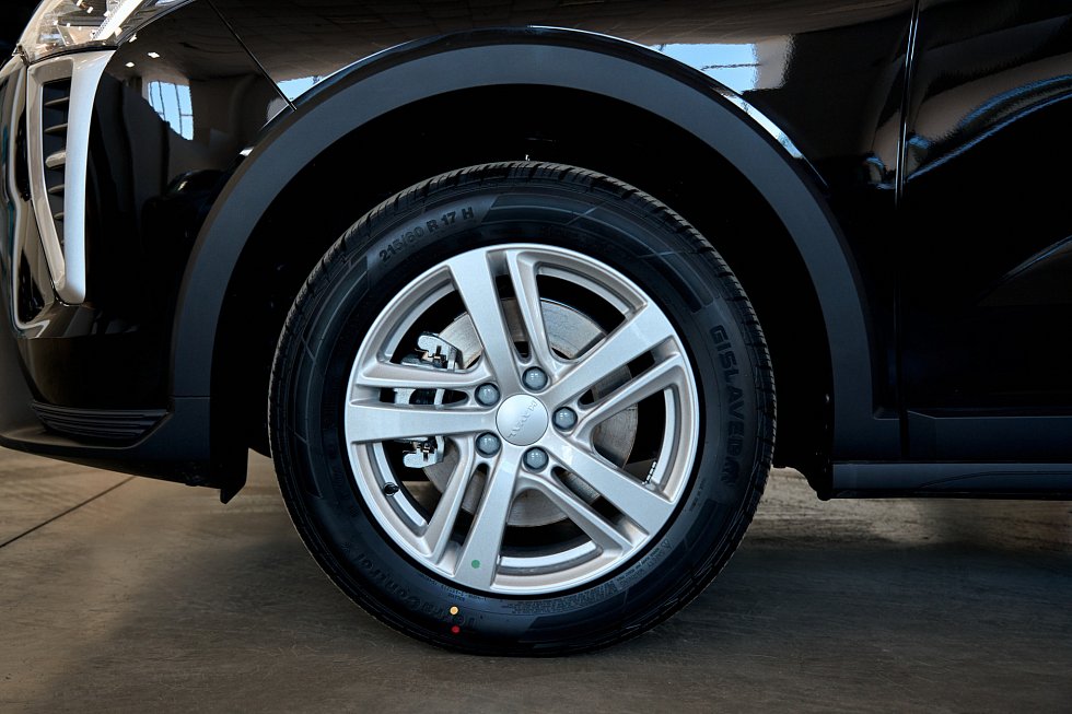 Haval Jolion Техно+, черный