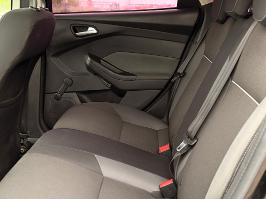 Ford Focus Trend, 2011 года, пробег 268837 км