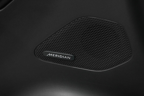 Jaguar F-Pace Pure, 2018 года, пробег 137210 км