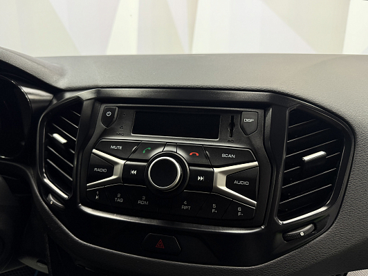 Lada (ВАЗ) Vesta Comfort, 2018 года, пробег 105313 км