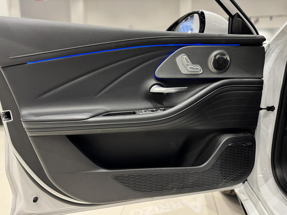 Chery Arrizo 8 Ультра Черный / Ultra Black, белый