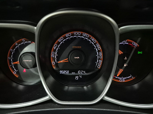 Lada (ВАЗ) Vesta Comfort, 2018 года, пробег 95857 км