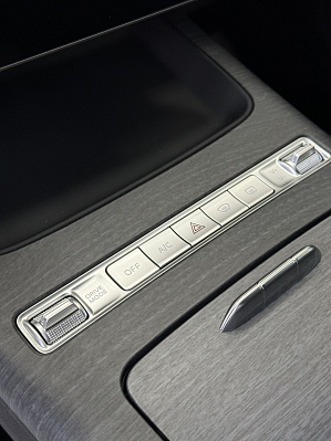 Geely Preface Flagship, серый