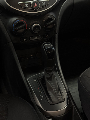 Hyundai Solaris Active, 2016 года, пробег 178000 км