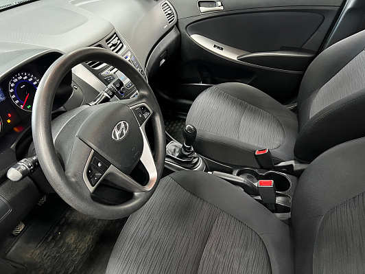 Hyundai Solaris, 2016 года, пробег 122815 км