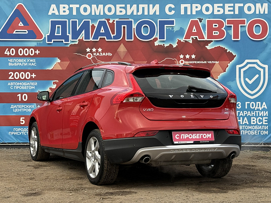 Volvo V40 Cross Country Summum, 2016 года, пробег 100000 км