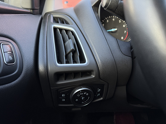 Ford Focus Titanium, 2016 года, пробег 200730 км