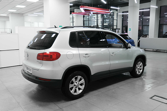 Volkswagen Tiguan Sochi Edition, 2013 года, пробег 212828 км