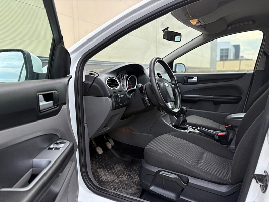 Ford Focus Ghia, 2010 года, пробег 371321 км