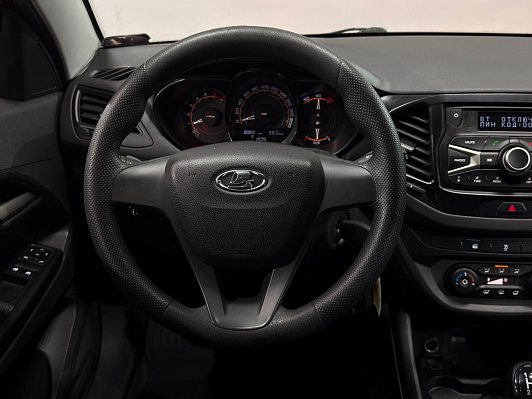 Lada (ВАЗ) Vesta Comfort, 2017 года, пробег 100600 км