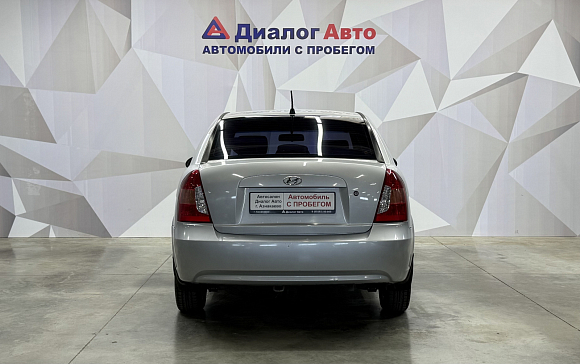 Hyundai Verna GL airbag-passenger BY001104E, 2007 года, пробег 258687 км