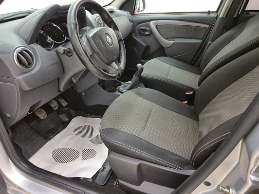 Renault Duster Authentique, 2017 года, пробег 106239 км