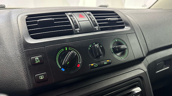 Skoda Fabia Ambition, 2011 года, пробег 78770 км