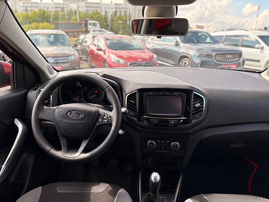 Lada (ВАЗ) XRAY Top Prestige (2015-2016), 2018 года, пробег 165392 км