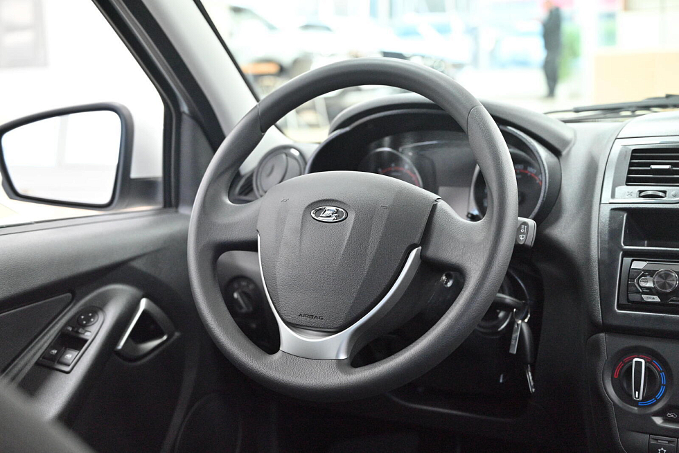 Lada (ВАЗ) Granta #CLUB'23, белый