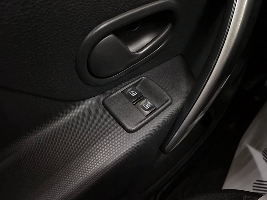 Renault Logan Access, 2017 года, пробег 125669 км