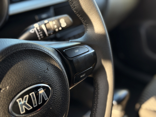 Kia Rio Luxe, 2018 года, пробег 81351 км