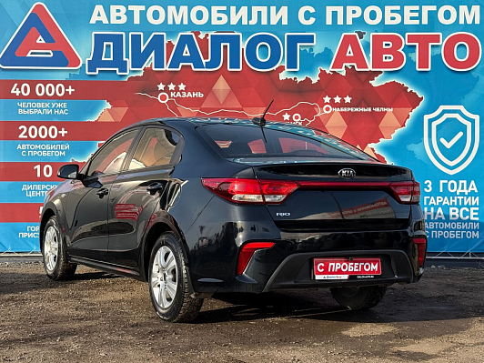 Kia Rio Luxe, 2017 года, пробег 128000 км