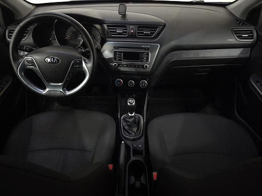 Kia Rio Luxe, 2016 года, пробег 132570 км