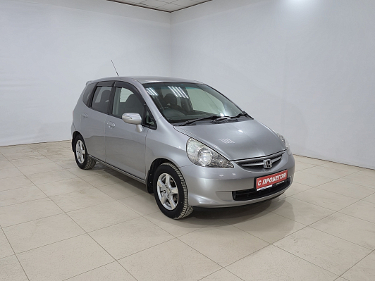 Honda Fit, 2005 года, пробег 151871 км