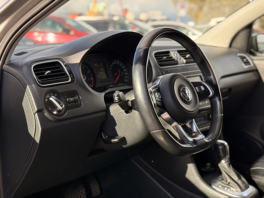 Volkswagen Polo SELECT, 2019 года, пробег 112834 км