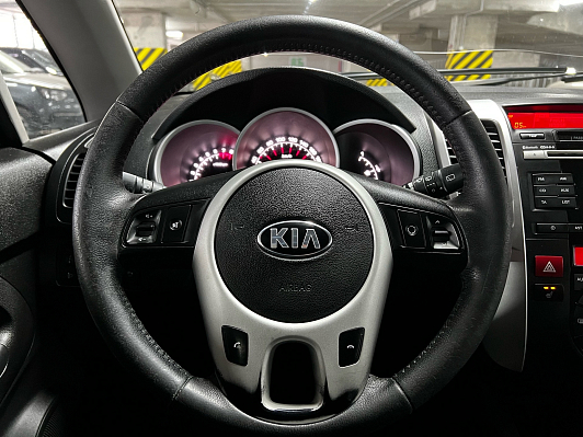 Kia Venga Luxe, 2013 года, пробег 194000 км