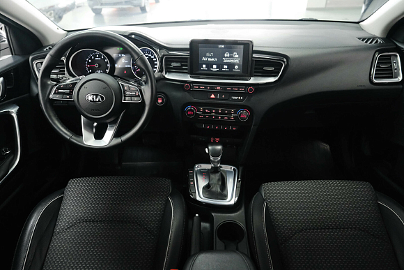 Kia Ceed, 2018 года, пробег 87923 км