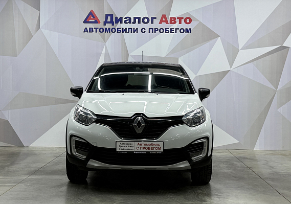 Renault Kaptur Style, 2017 года, пробег 121453 км