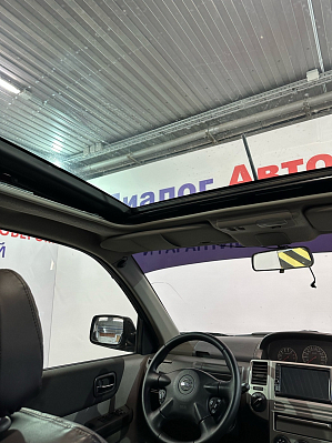 Nissan X-Trail, 2006 года, пробег 295000 км