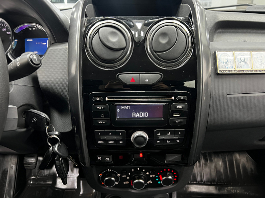 Renault Duster Dakar Edition, 2015 года, пробег 36000 км