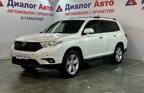 Toyota Highlander, 2012 года, пробег 182000 км