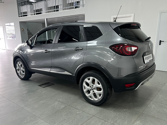 Renault Kaptur Play, 2016 года, пробег 128000 км