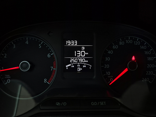 Volkswagen Polo Conceptline, 2015 года, пробег 250788 км