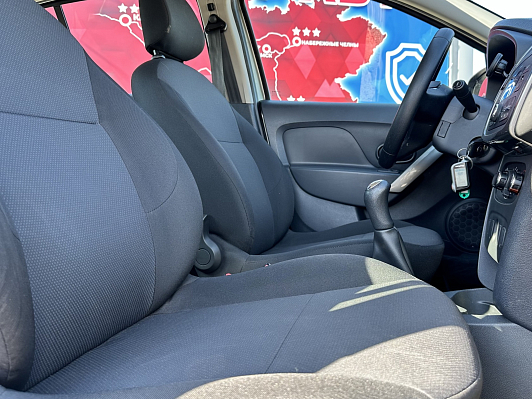 Renault Sandero Life, 2020 года, пробег 70701 км
