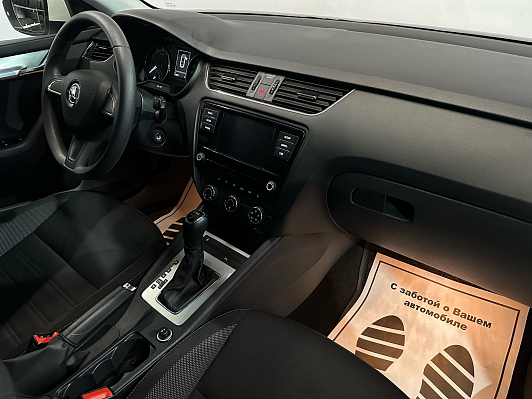 Skoda Octavia Ambition, 2019 года, пробег 123067 км