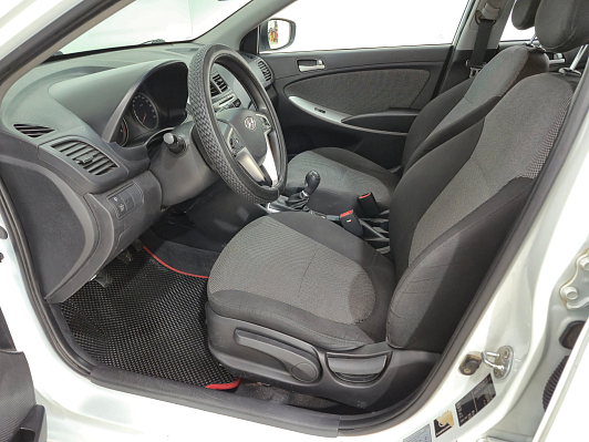 Hyundai Solaris Comfort, 2013 года, пробег 71309 км