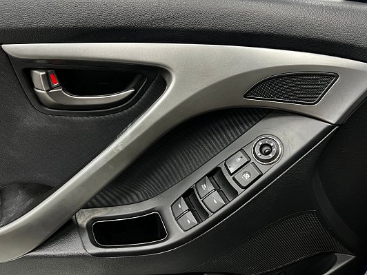 Hyundai Elantra Comfort, 2012 года, пробег 267000 км