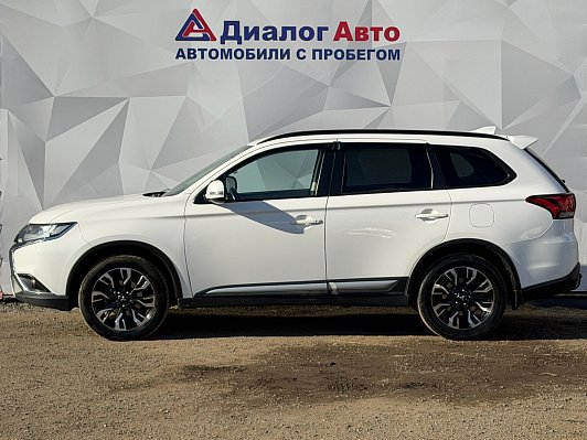 Mitsubishi Outlander Intense+, 2021 года, пробег 163500 км