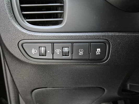 Kia Rio Лига Европы, 2020 года, пробег 118355 км
