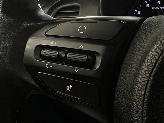 Kia Rio Luxe, 2020 года, пробег 67000 км