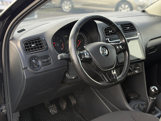 Volkswagen Polo SELECT, 2017 года, пробег 180930 км