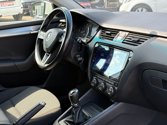 Skoda Octavia, 2013 года, пробег 267402 км