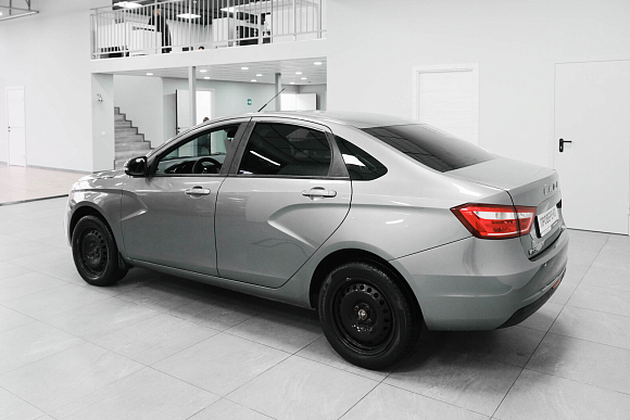 Lada (ВАЗ) Vesta Luxe Multimedia (2019-2021), 2018 года, пробег 144454 км