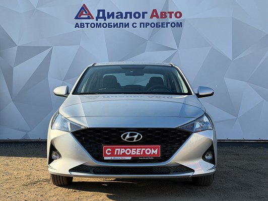 Hyundai Solaris Специальная Серия "10 лет" + Comfort, 2021 года, пробег 13000 км