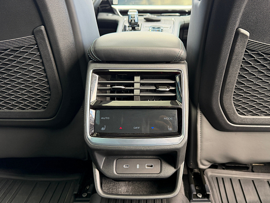 Geely Monjaro, 2025 года, пробег 11500 км