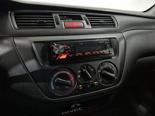 Mitsubishi Lancer, 2007 года, пробег 199486 км