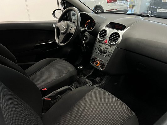 Opel Corsa Like Edition, 2013 года, пробег 104904 км