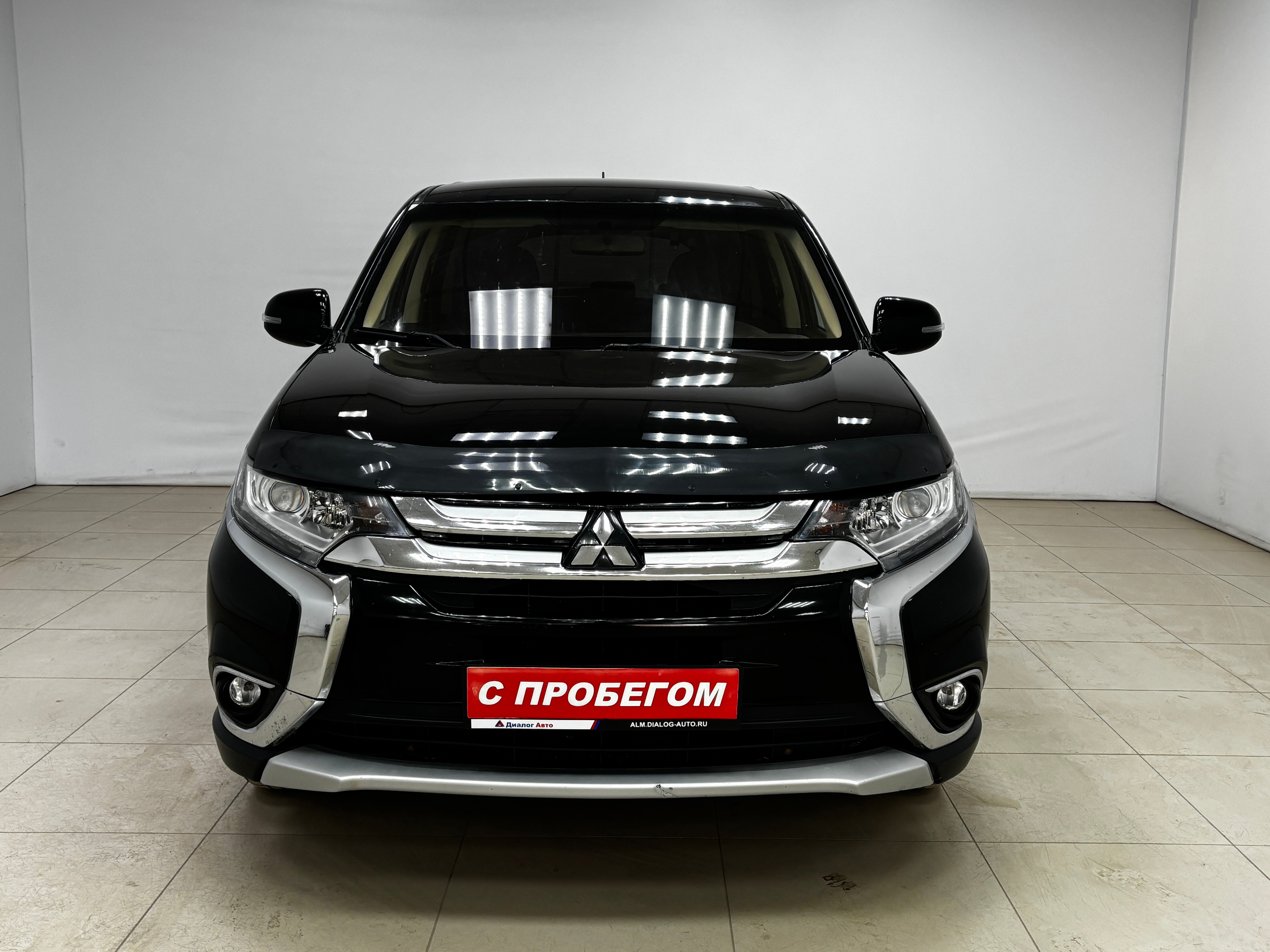 Mitsubishi Outlander Invite, 2015 года, пробег 182216 км