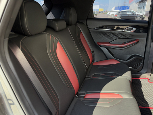 Geely Coolray, 2023 года, пробег 44954 км